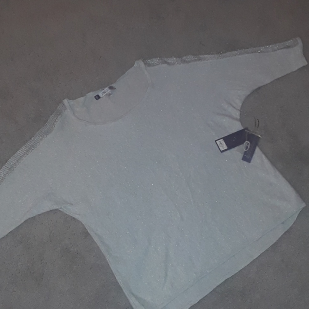 Jennifer Lopez Dome sleeves